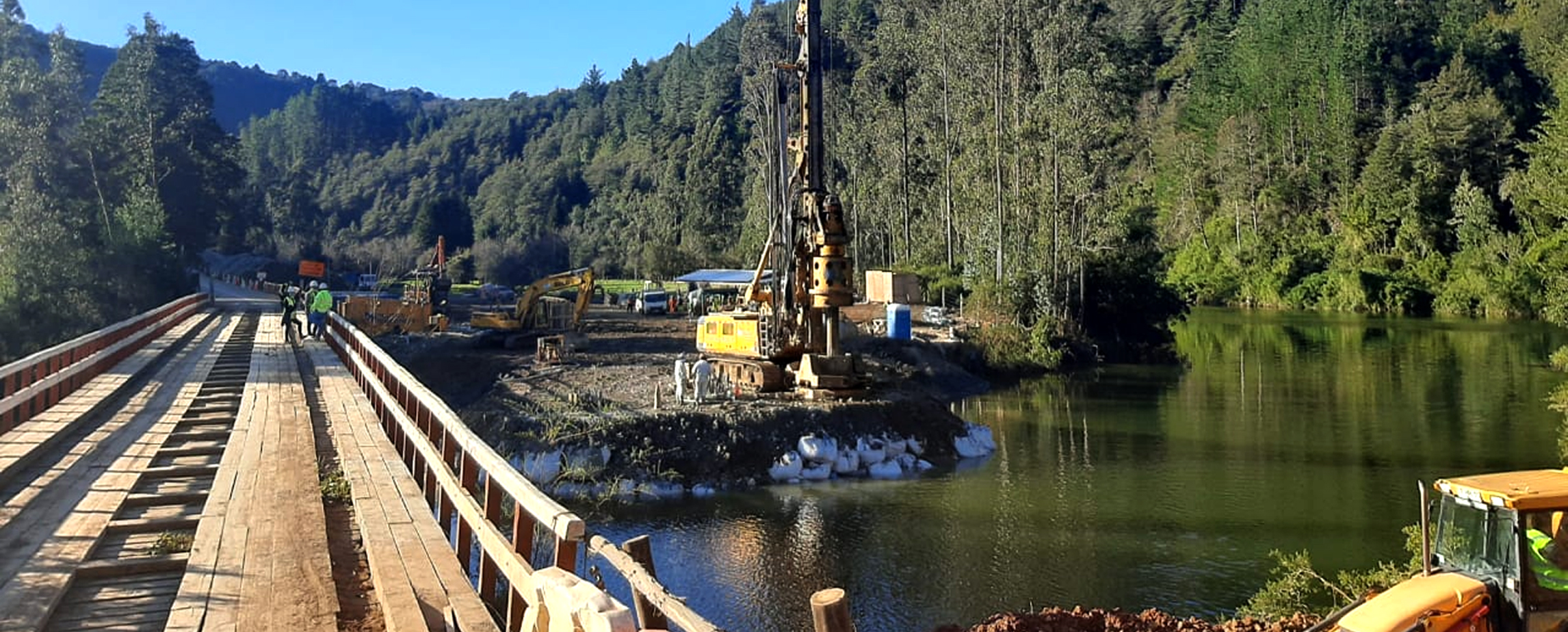 Pilotes Pre-excavados de 1500 mm para el Puente Futa, Región de Los Ríos
